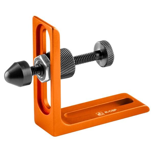 Screw pusher clamp for use with M6, M8 and 1/4-20 base plates